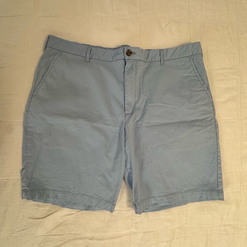 Izod Saltwater Stretch Light Blue Flat Front Shorts  Waist 42 9.5 Inseam